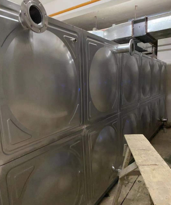伊犁日常维护不锈钢水箱的流程是怎样的